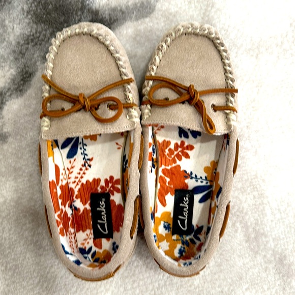 Clarks flat - Picture 3 of 4